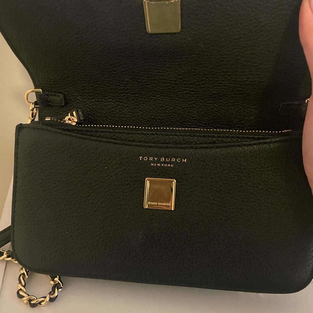 Tory Burch Britten Chain Wallet with Crossbody Chain & Wristlet blk leather - Picture 5 of 7